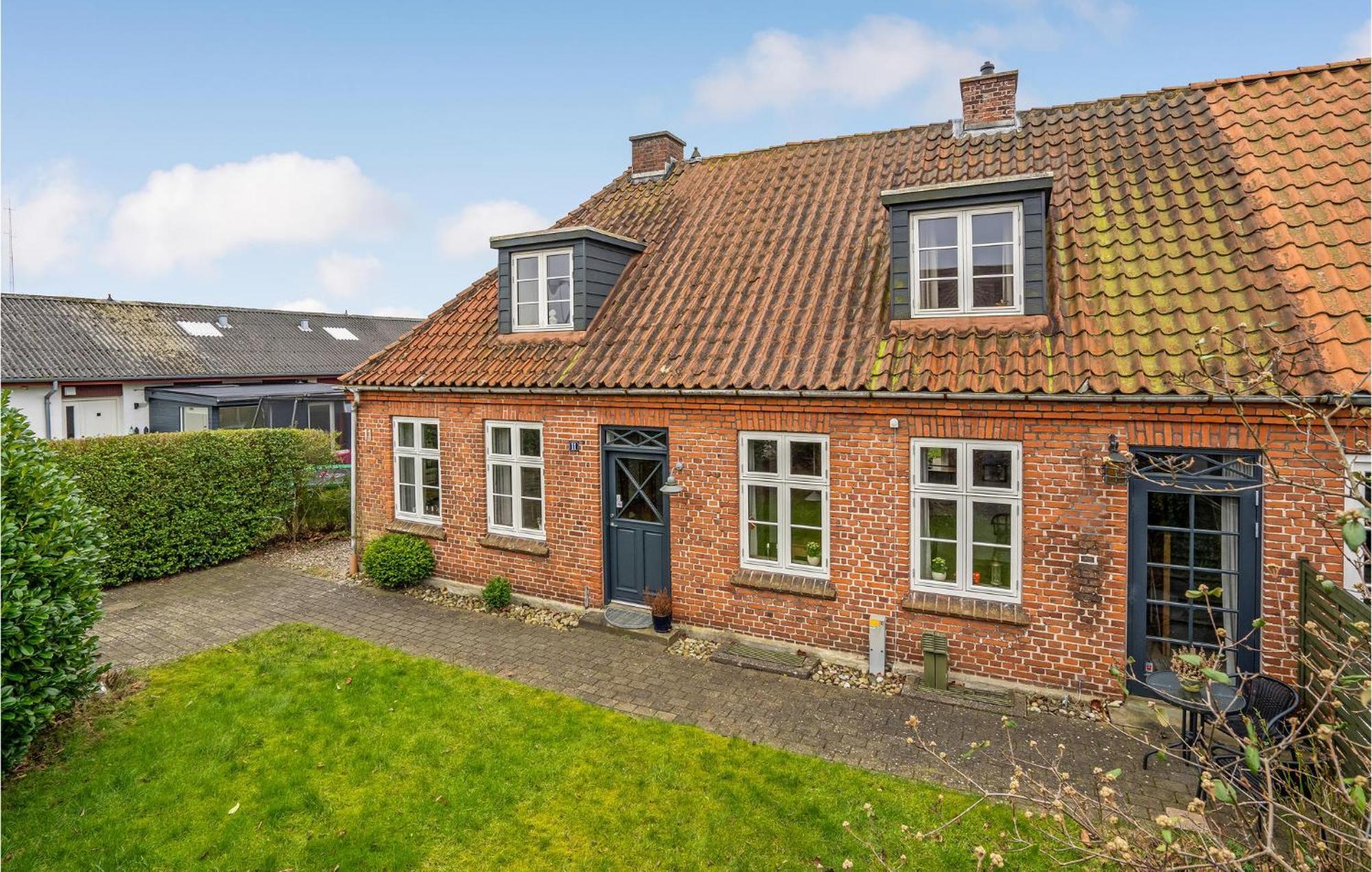 Lovely Home In Sonderborg With Kitchen Екстериор снимка