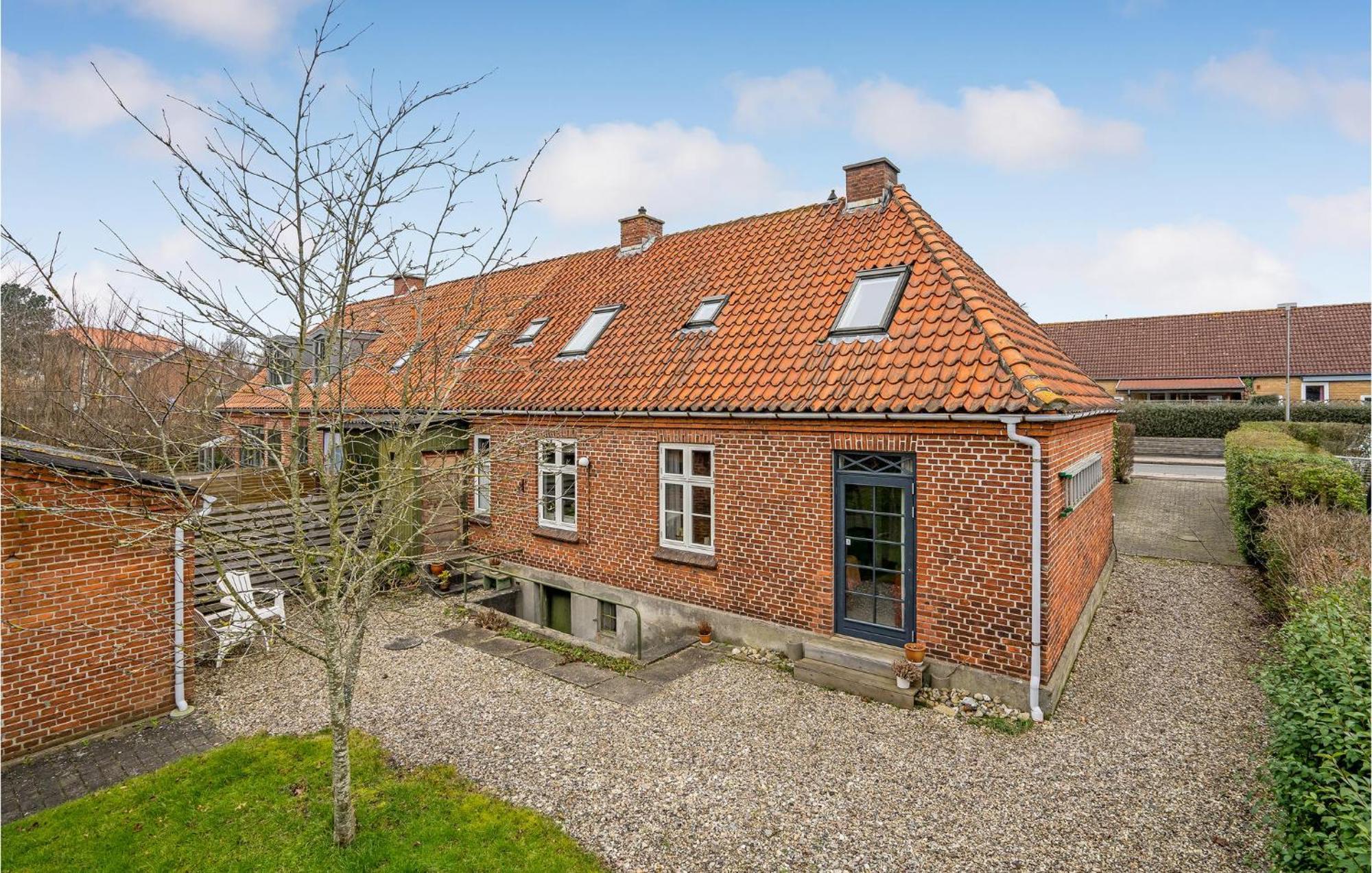 Lovely Home In Sonderborg With Kitchen Екстериор снимка